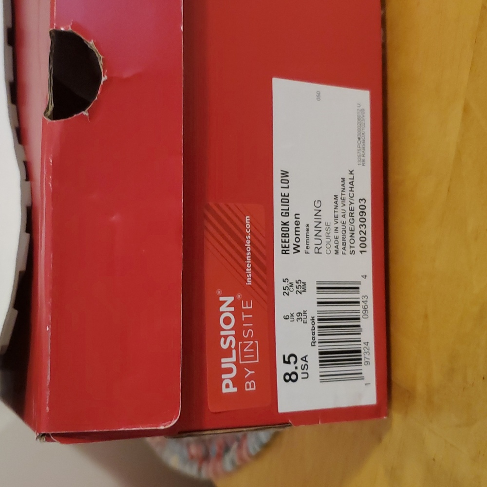 New Women's Reebok Glide Low Casual Sneackers Sz 8.5 in Moonstone Grey Chalk - Picture 4 of 7